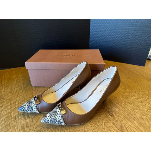 Coach Zan Snakeskin Cap-Toe Pumps Cinnamon/Roccia Sz 6B - Picture 1 of 10
